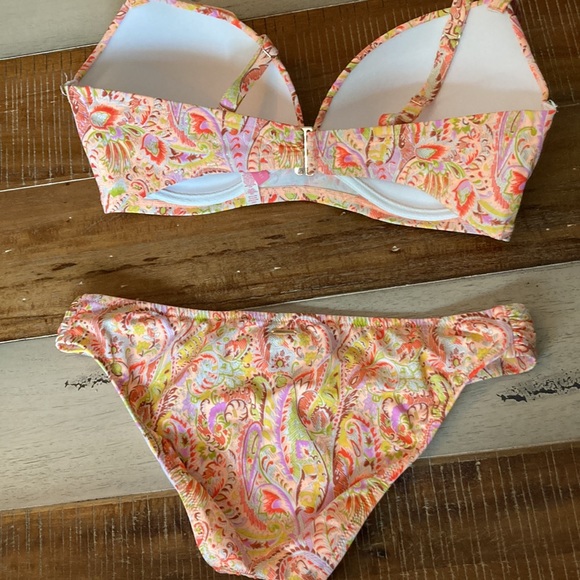Peach pattern bikini - Picture 3 of 3